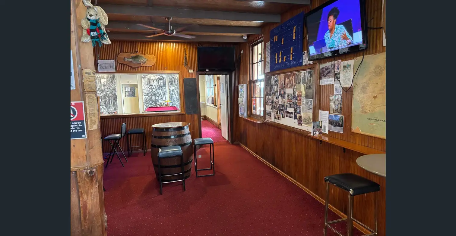 Royal Hotel, 41-45 Darling Street Wentworth - Image 5